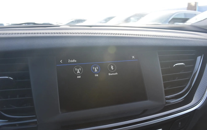 Opel Insignia cena 61100 przebieg: 59219, rok produkcji 2019 z Gryfino małe 562